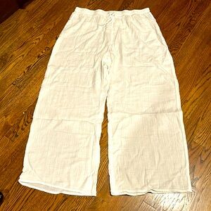 NWT Abercrombie & Fitch XL white pants